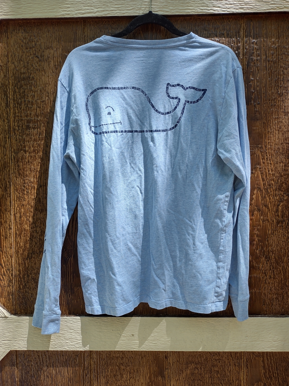 Vineyard Vines Light Blue Pocket Tee with Whale Logo Size M